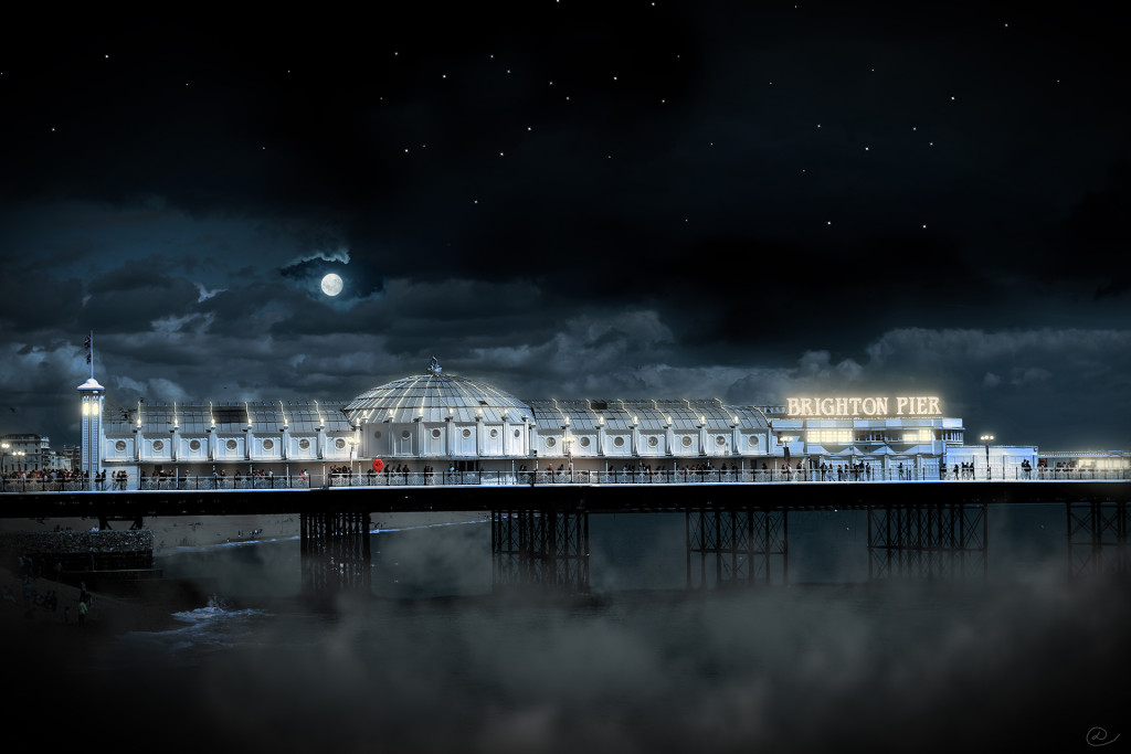 Brighton Pier bei Nacht